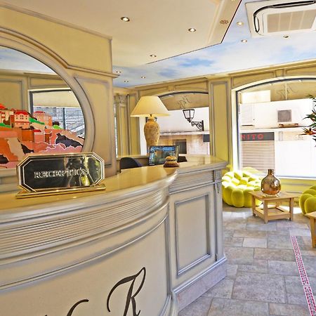 Hotel Le Rocher กาลวี ภายนอก รูปภาพ