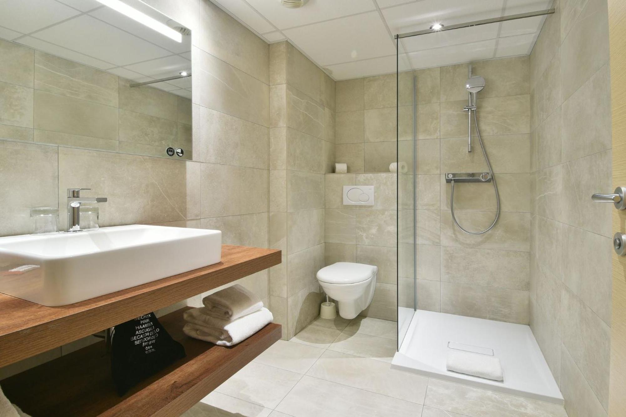 Hotel Le Rocher กาลวี ภายนอก รูปภาพ