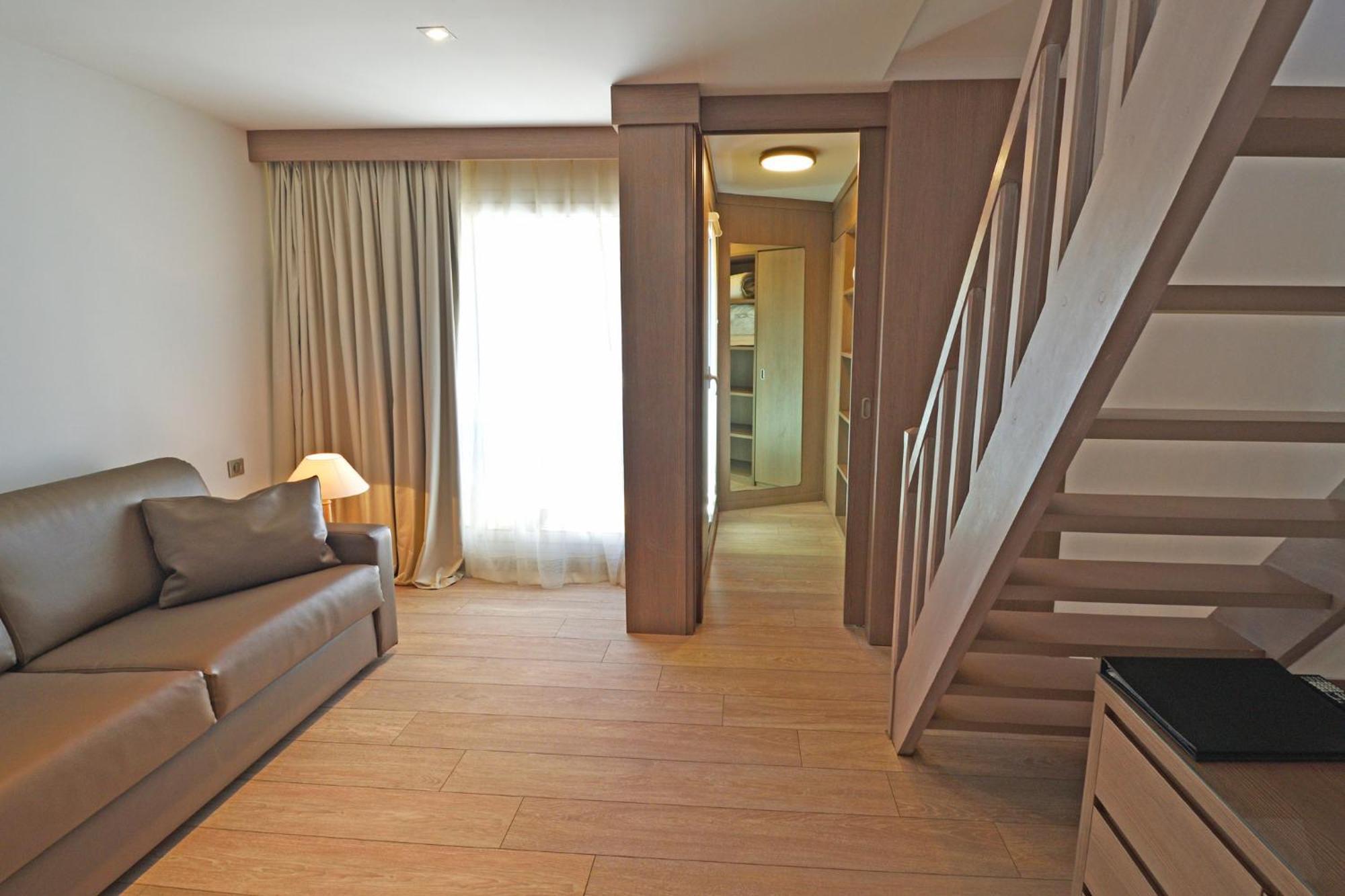 Hotel Le Rocher กาลวี ภายนอก รูปภาพ
