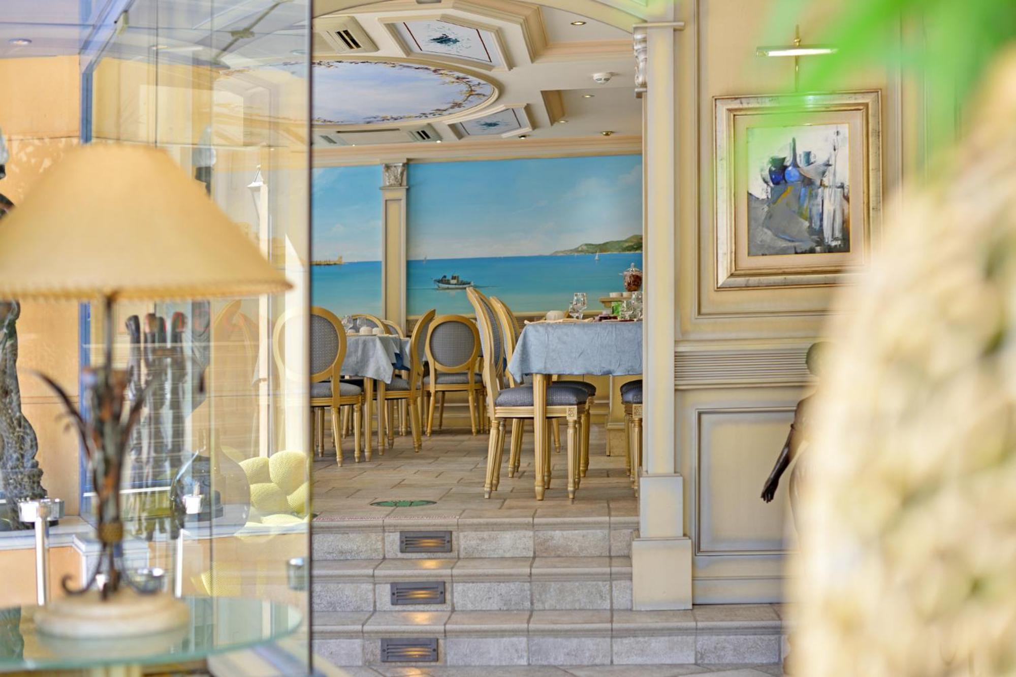 Hotel Le Rocher กาลวี ภายนอก รูปภาพ